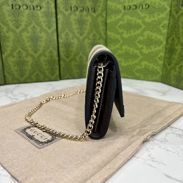 グッチ財布コピー側面デザイン